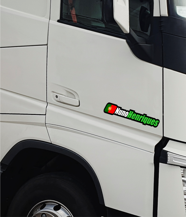 1 Autocolante Bandeira + Nome