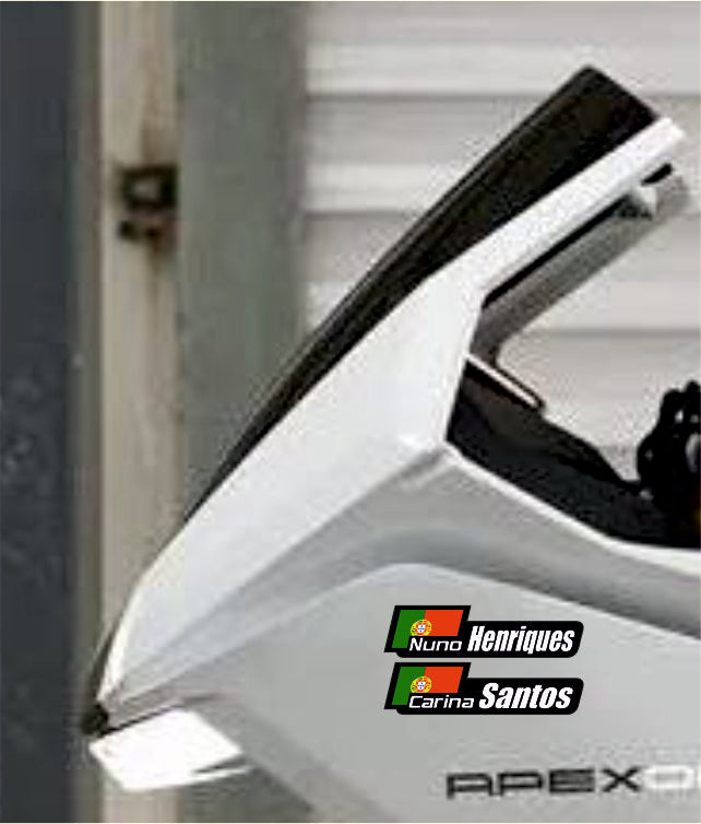 1 par de nomes para capacete outro para mota